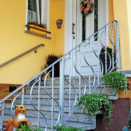 Zum Igelbau Apartment *